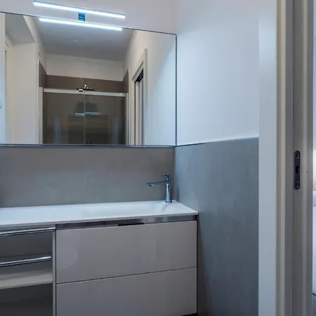 Easylife - Moderno Ed Elegante Trilocale In Corso Garibaldi *
