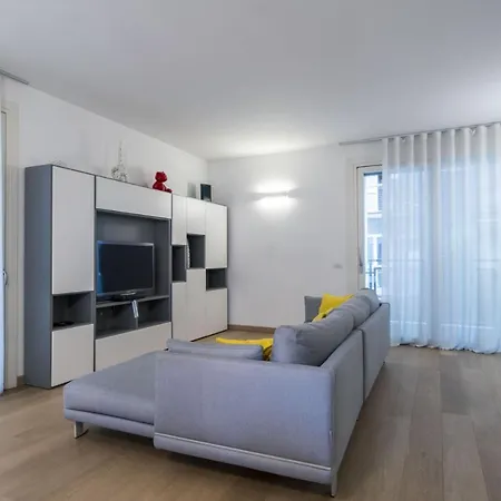 Easylife - Moderno Ed Elegante Trilocale In Corso Garibaldi *
