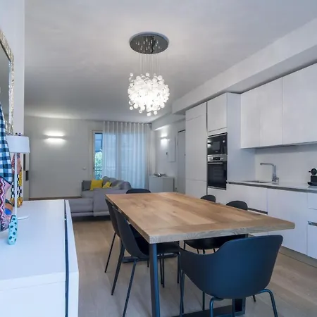 Easylife - Moderno Ed Elegante Trilocale In Corso Garibaldi Apartment