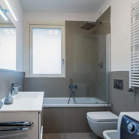 Easylife - Moderno Ed Elegante Trilocale In Corso Garibaldi *
