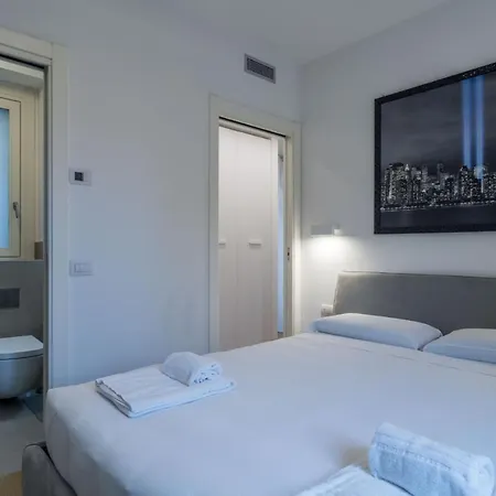 Easylife - Moderno Ed Elegante Trilocale In Corso Garibaldi Apartment