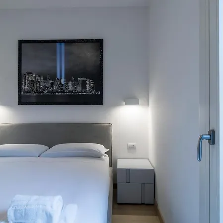 Easylife - Moderno Ed Elegante Trilocale In Corso Garibaldi Apartment *